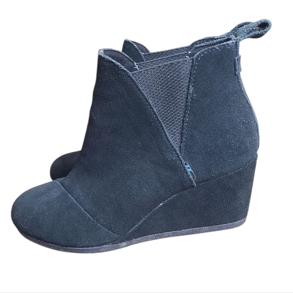 TOMS Black Suede Wedge Ankle Boots Size 7.5 - Picture 4 of 5